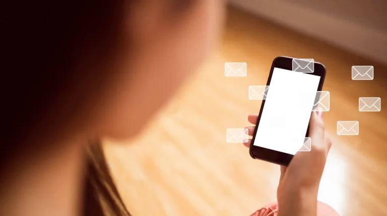 Customer receiving automated messages and updates for a removal job