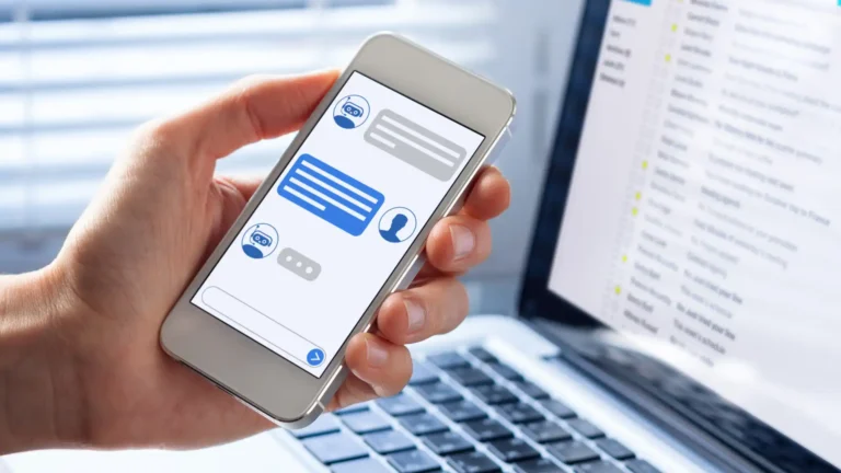 The best chatbot questions to turn visitors into customers